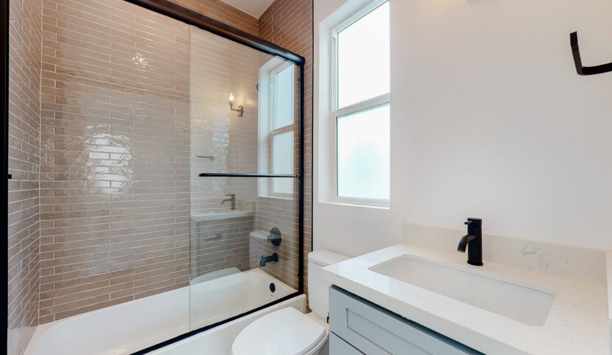 525-N-Normandie-Ave_16