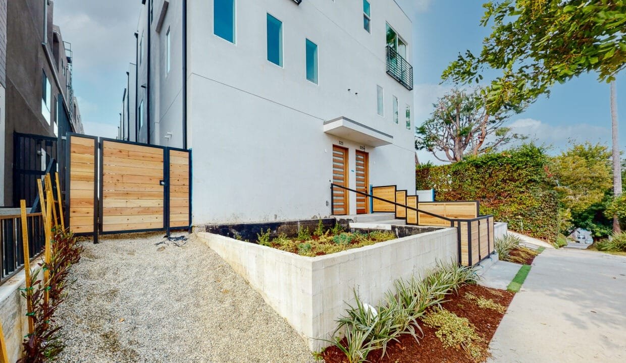 525-N-Normandie-Ave_4